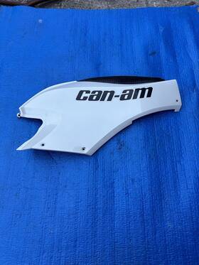 705006256 Can-am Roadster 2012-2016 Spyder St Rs Black Right Upper Side Panel