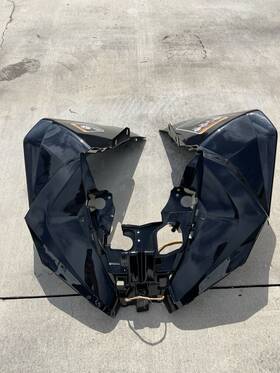 715007504 Can-am Renegade Front Fender Plastic Timeless Black
