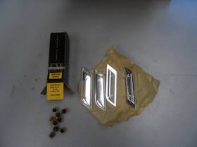 Gm 3747380 Nos 1958 58 Chevy Impala Fender Louvers Full Set