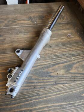 51400-mg9-773 Honda 1987 Goldwing Gl1200aac Aspencade Right Front Fork