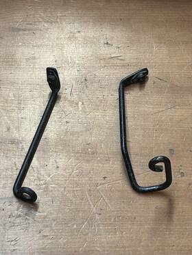 61101-hb9-670 Honda Oem Trx250r Left And Right Front Fender Mount Bracket Stay 88 89 Trx 250r