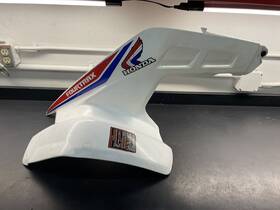 61200-hb9-770za Honda 1986 86 Trx250r Trx 250r Front Left Fender Plastic Mud Guard