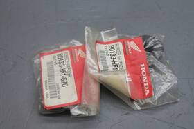 80133-hf1-670 Honda Nos Oem 90-97 Fourtrax 200 Rear Fender Rubber Mount Pair 2