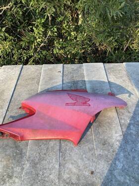 83550-hn8-00zb Honda 2005 Rincon 650 4x4 Right Side Fuel Tank Cover Patriot Red Faded