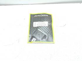 M176412 John Deere 16 Gator Xuv 625i Owners Manual With Safety Dvd