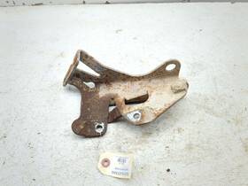 K7621-37710 Kubota 16 Rtv X1140 Bed Lift Cylinder Mount Bracket
