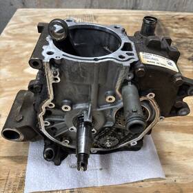 1205272 Polaris 16 Sportsman 450 Ho Engine Crank Case Block Bottom End
