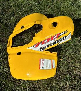 2632748-053 Polaris Oem 2004 Sportsman 700 Twin Plastic Fender Cab Front Yellow