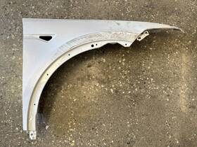 1069534-e0-a Tesla Model X Front Right Fender White 929