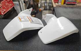 2xj-w2151-d1-00 Yamaha Blaster Front Fenders Left And Right Flares Pair White Excellent 88-06