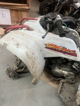 4kb-w215d-12-00 Yamaha 1995 Wolverine 350 4x4 Yfm350 White Gray Front Fender Plastic Fenders 95