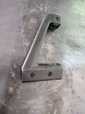 5km-2842n-00-00 Yamaha 2002-07 Grizzly 660 Bumper Trim Cover Right Front Oem 5km-2842n-00-00 Yamaha 2002-07 Grizzly 660 Bumper Trim Cover Right Front Oem