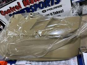 B16-f1556-40-00 Yamaha 6558 Oem Frontright Fender 2019-2024 Kodiak 700 Hunter Edition